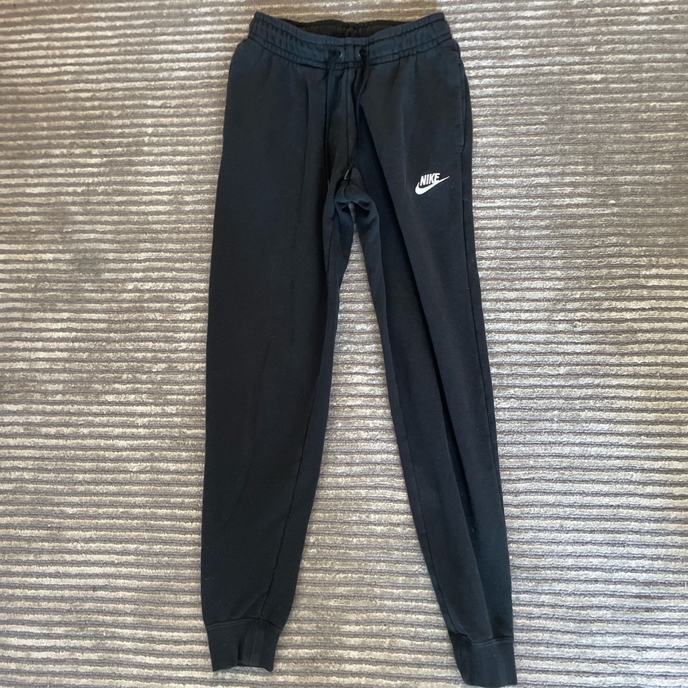 black nike sweatpants